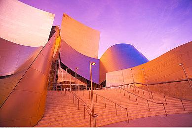 解谜模拟互动小说游戏《谁是中之人》现已推出试玩Demo 预计2025年第一季度发售